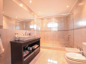 Casa 3 dormitorios en venta - Cadaques Funes Hills