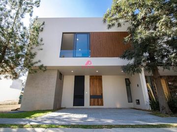 Casa en Venta en Solares  ,Zapopan Jal