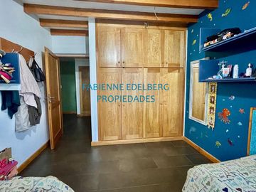 Importante Casa CON VISTAS UNICASS EN FALDEOS DE CHAPELCO - San Martin De Los Andes