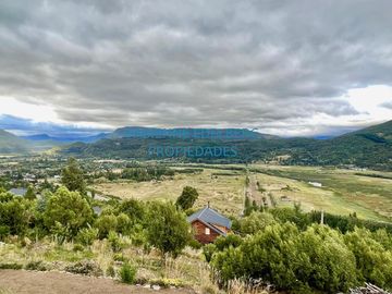 Importante Casa CON VISTAS UNICASS EN FALDEOS DE CHAPELCO - San Martin De Los Andes