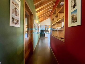 Importante Casa CON VISTAS UNICASS EN FALDEOS DE CHAPELCO - San Martin De Los Andes