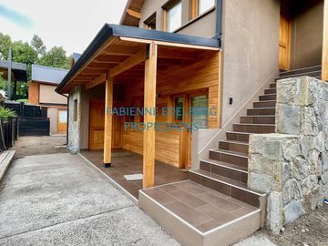 Importante Casa CON VISTAS UNICASS EN FALDEOS DE CHAPELCO - San Martin De Los Andes