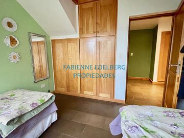 Importante Casa CON VISTAS UNICASS EN FALDEOS DE CHAPELCO - San Martin De Los Andes
