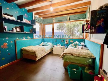 Importante Casa CON VISTAS UNICASS EN FALDEOS DE CHAPELCO - San Martin De Los Andes