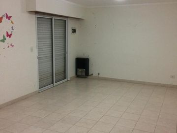 Casa en venta - 4 Dormitorios 2 Baños - 360Mts2 - Miramar