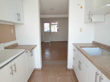 Casa duplex ubicada en Fracc. Rafael Carrillo a un costado del estadio Morelos