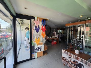 Casa uso de suelo en venta en Fraccionamiento Jardines del Country