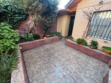 Se vende Hermosa Casa 3d 2b 2 Est, La Llanura /santa Julia