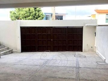 Hermosa casa nueva en venta en Lomas Verdes Sexta Sección
