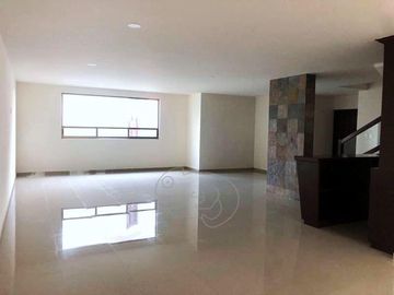 Hermosa casa nueva en venta en Lomas Verdes Sexta Sección