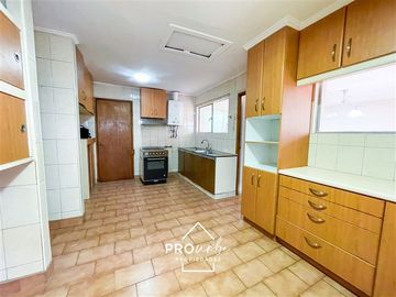 Casa en Venta en JOSE ORTEGA Y GASSET BUEN TERRENO