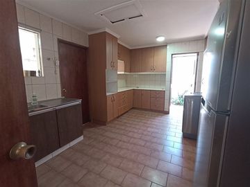 Casa en Venta en JOSE ORTEGA Y GASSET BUEN TERRENO