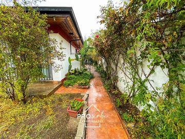 Casa en Venta en JOSE ORTEGA Y GASSET BUEN TERRENO