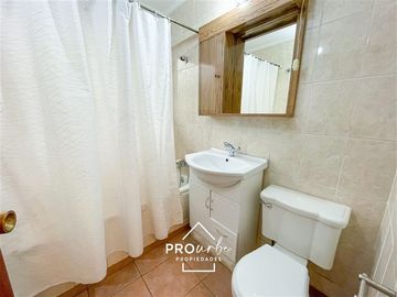 Casa en Venta en JOSE ORTEGA Y GASSET BUEN TERRENO
