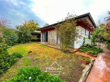 Casa en Venta en JOSE ORTEGA Y GASSET BUEN TERRENO