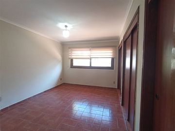 Casa en Venta en JOSE ORTEGA Y GASSET BUEN TERRENO