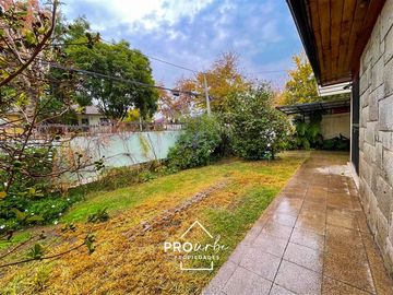 Casa en Venta en JOSE ORTEGA Y GASSET BUEN TERRENO