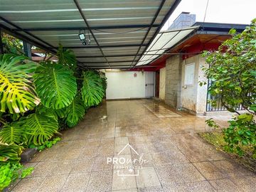 Casa en Venta en JOSE ORTEGA Y GASSET BUEN TERRENO