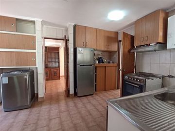 Casa en Venta en JOSE ORTEGA Y GASSET BUEN TERRENO