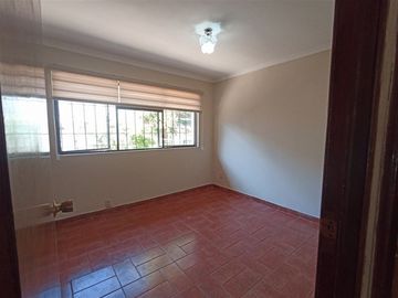 Casa en Venta en JOSE ORTEGA Y GASSET BUEN TERRENO