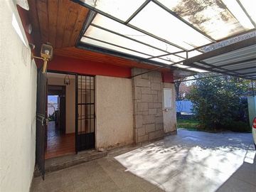 Casa en Venta en JOSE ORTEGA Y GASSET BUEN TERRENO