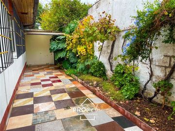 Casa en Venta en JOSE ORTEGA Y GASSET BUEN TERRENO