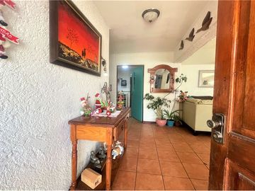 Hermosa Propiedad con Gran Area de Esparcimiento.