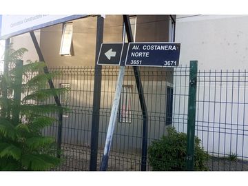 Dpto. en Segundo piso , estacionamiento y A Acond.