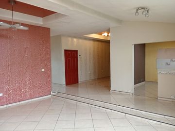 Casa Col. Reforma, Calle Estado de Guerrero con mucho terreno