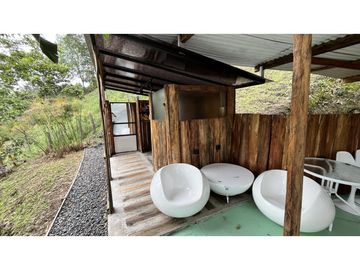 VENTA DE FINCA-HOTEL EN SALENTO, QUINDO, COLOMBIA