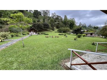 VENTA DE FINCA-HOTEL EN SALENTO, QUINDO, COLOMBIA