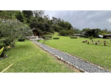 VENTA DE FINCA-HOTEL EN SALENTO, QUINDO, COLOMBIA