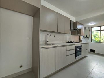 Arriendo Hermoso Apartamento en Poblado Castropol