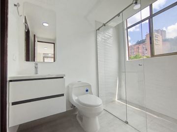 Arriendo Hermoso Apartamento en Poblado Castropol