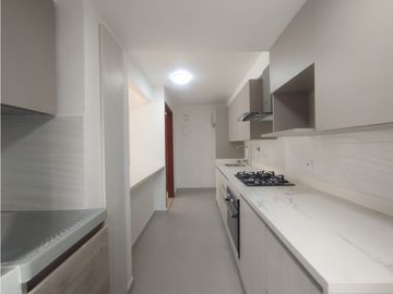 Arriendo Hermoso Apartamento en Poblado Castropol
