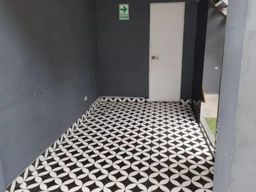Venta y/o Alquiler De Local Comercial En Lince