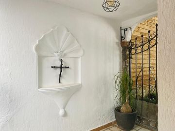 Casa en Fraccionamiento en La Cañada, Cuernavaca, Morelos CAEN-840-Fr