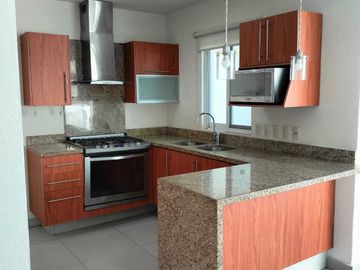CASA EN VENTA EN RESIDENCIAL ENTRE RIOS, PUERTO VALLARTA