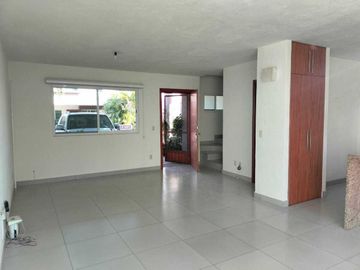 CASA EN VENTA EN RESIDENCIAL ENTRE RIOS, PUERTO VALLARTA