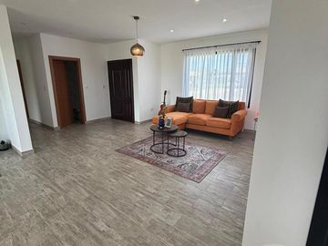 Casa en venta - Barrio Fincas de San Vicente Sporting
