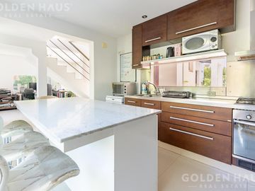 Casa Moderna en Venta con Doble Bosque en Los Castores - Nordelta