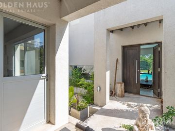 Casa Moderna en Venta con Doble Bosque en Los Castores - Nordelta