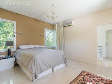 Casa Moderna en Venta con Doble Bosque en Los Castores - Nordelta