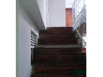 VENDO CASA BARRIO TABORA UBICADISIMA + DOS APARTAESTUDIO RENTANDO