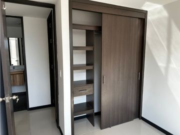 Vendo apto en Bello sector Niquía piso alto con buena vista