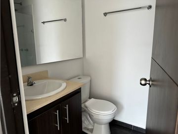 Vendo apto en Bello sector Niquía piso alto con buena vista