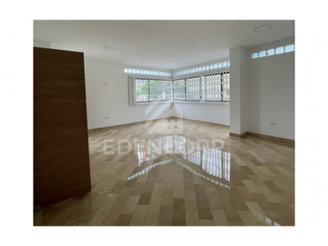 Casa en Cdla. Simón Bolívar con dos departamentos independientes
