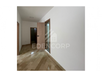 Casa en Cdla. Simón Bolívar con dos departamentos independientes
