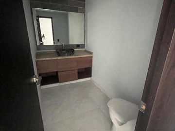 Casa en  venta con 4 recamaras en Lomas de Angelopolis Parque Zacatecas