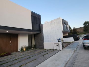 Casa en Venta en Cañadas Tres Marías Fraccionamiento privado